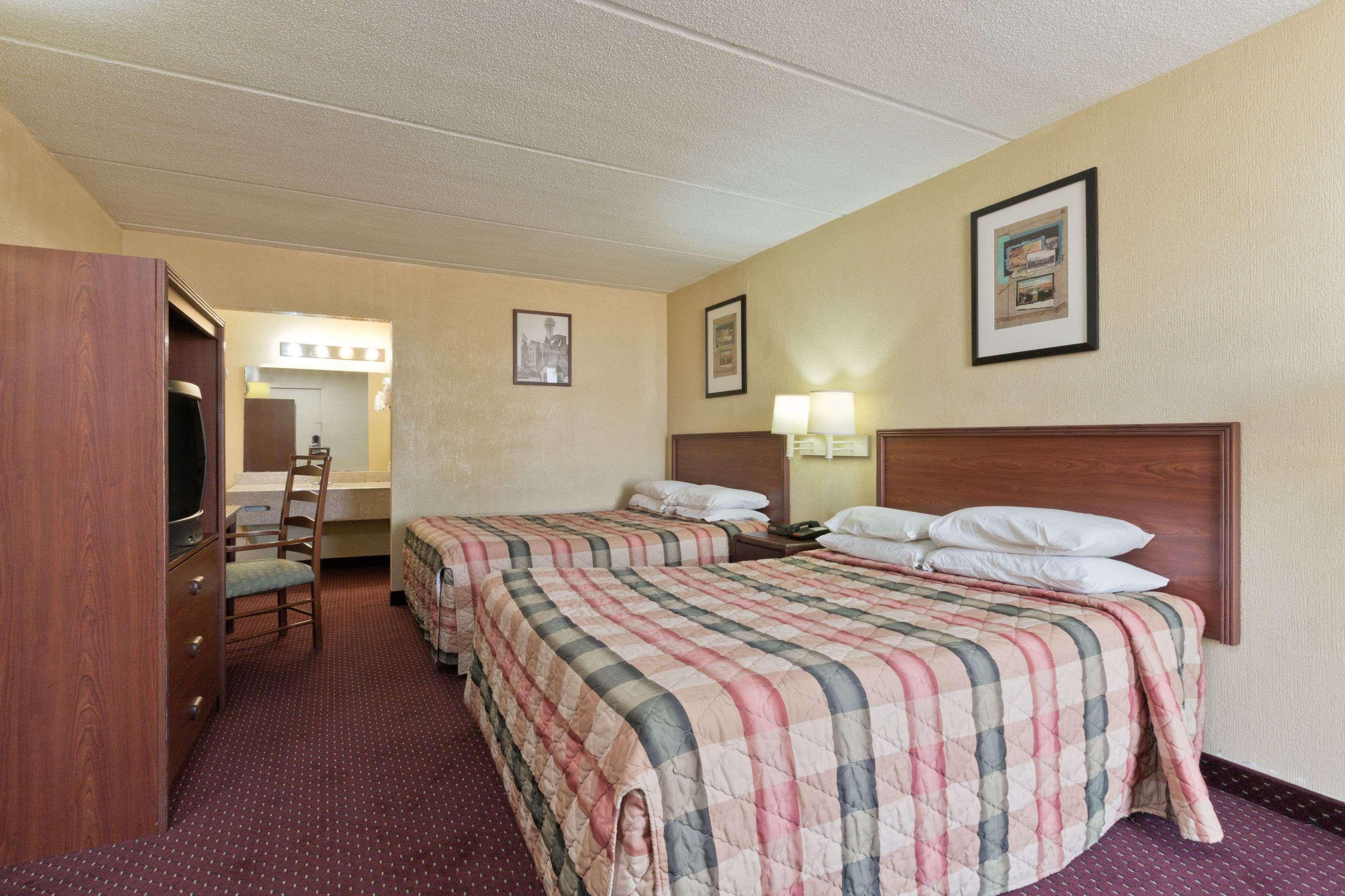 Knights Inn Brenham Buitenkant foto