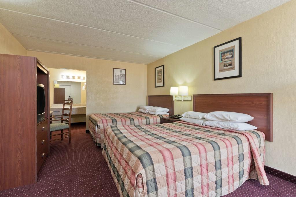 Knights Inn Brenham Buitenkant foto